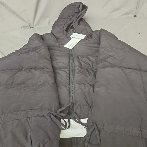 THE VERY COLLECTION LONG PADDED COAT WITH BELT BLACK SIZE 18