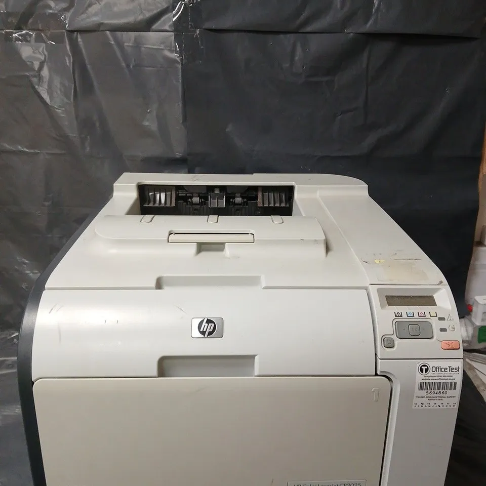 hp colour LaserJet cp2025 - collection only