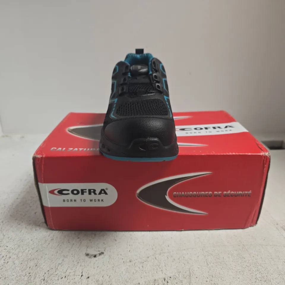 BOXED PAIR OF COFRA SAFETY TRAINERS IN BLACK/TEAL SIZE UK 6.5