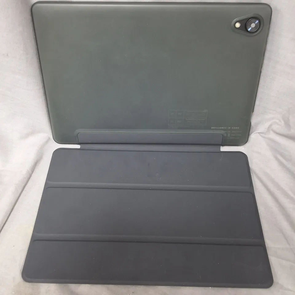 BOXED MODEL C108 128GB TABLET WITH FOLIO CASE