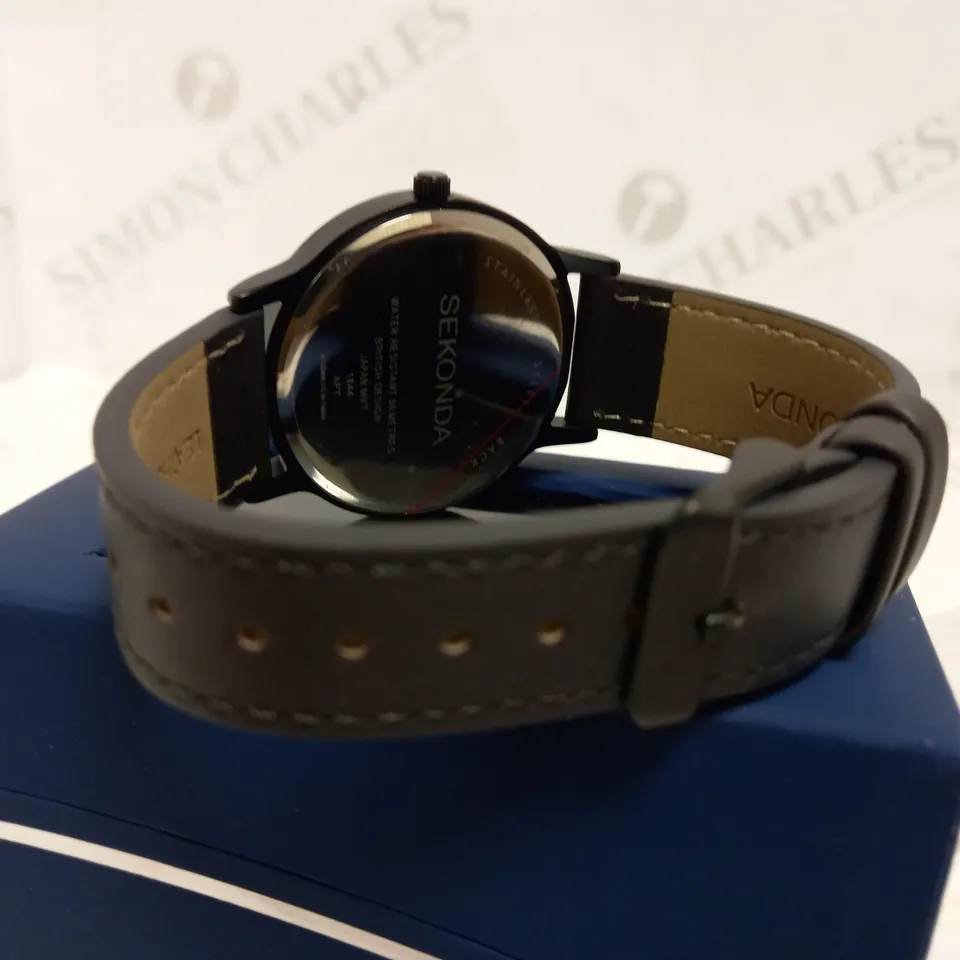 SEKONDA LEATHER STRAP WATCH