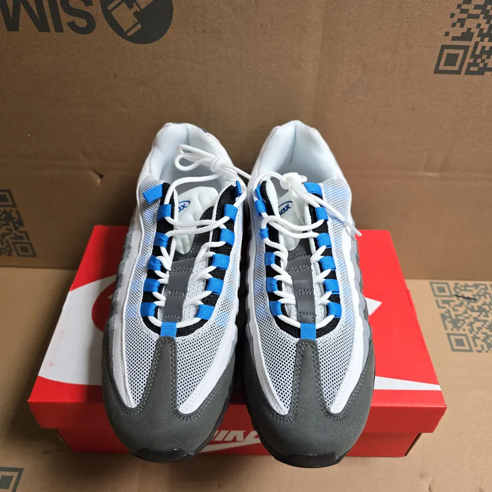 BOXED PAIR OF NIKE AIR MAX 95 TT – UK 8 
