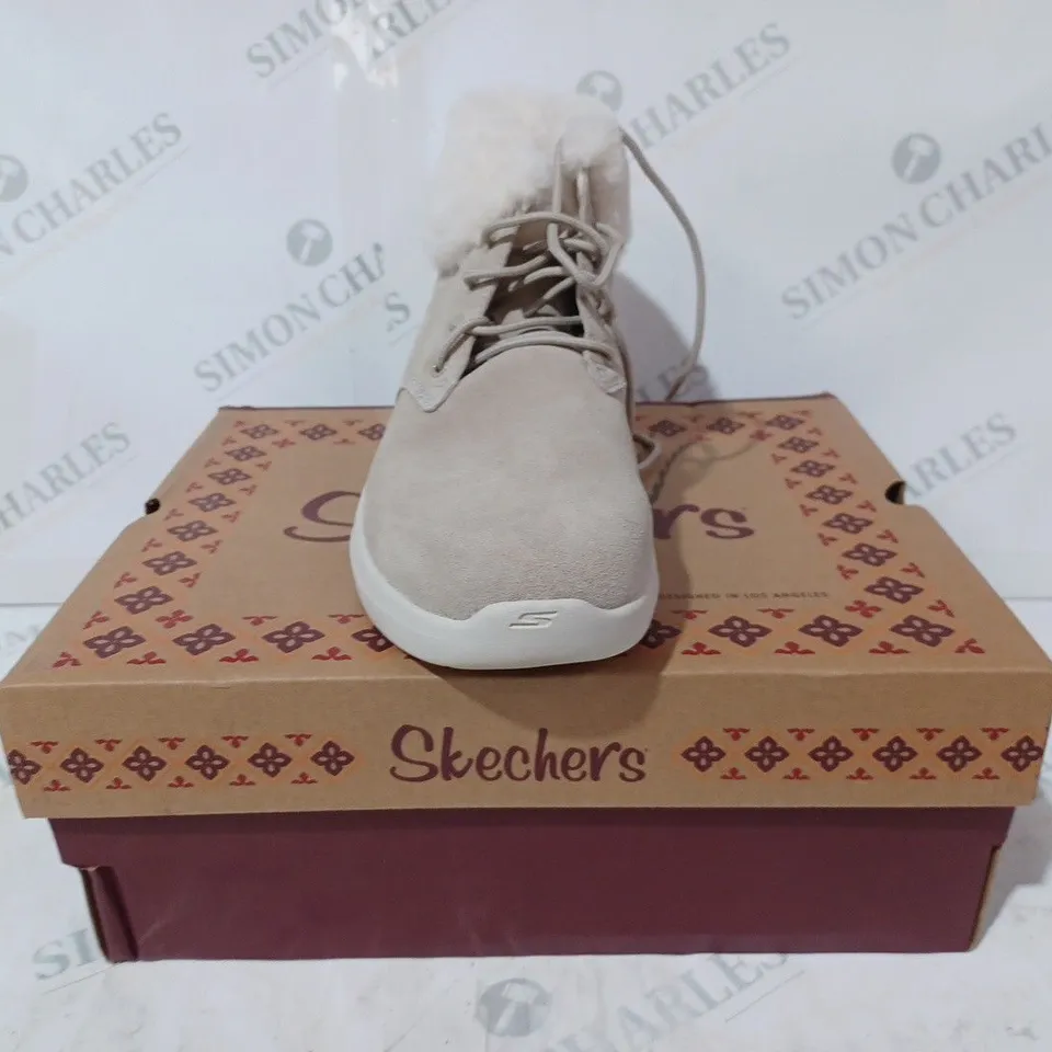 BOXED PAIR OF SKECHERS GO WALK SHOES IN TAUPE SIZE 5.5