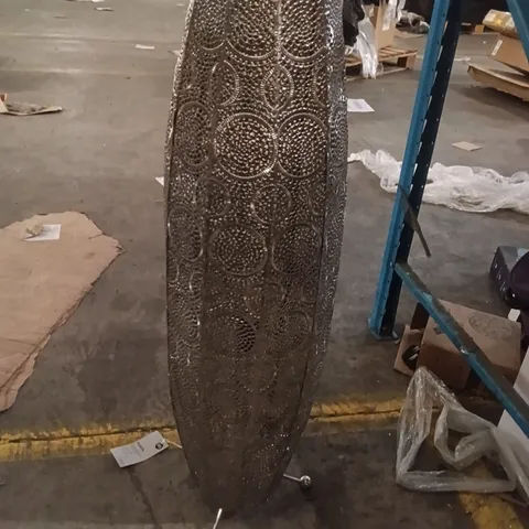 DECORATIVE FLOOR LAMP