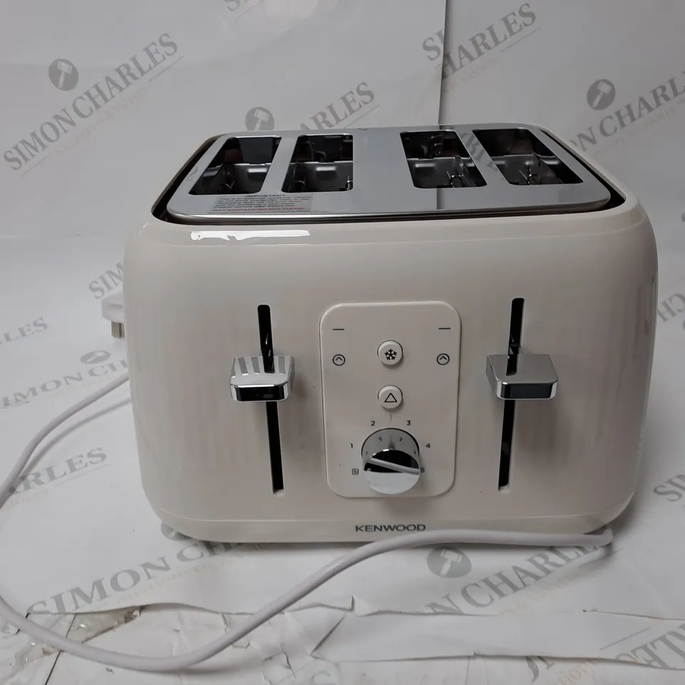 BOXED KENWOOD DAWN 4 SLOT TOASTER TFP09.000CR RRP £49