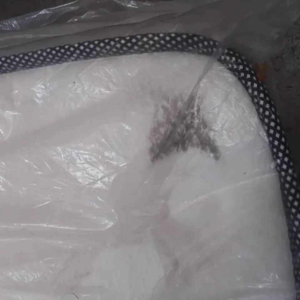 BAGGED DESIGNER MATTRESS // SIZE: DOUBLE 