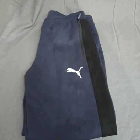 PUMA LOGO TRACKSUIT SIZE L