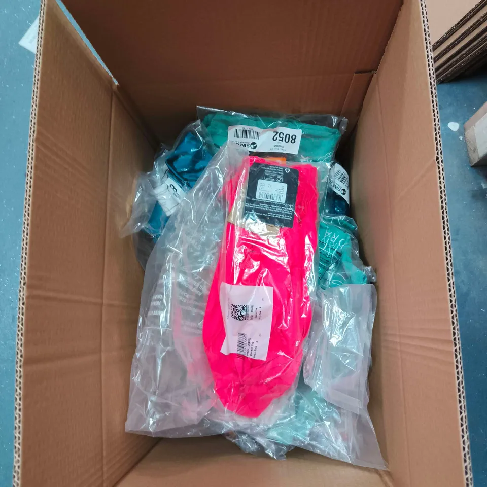 BOX OF APPROXIMATELY 20 ASSORTED REGATTA CLOTHING ITEMS