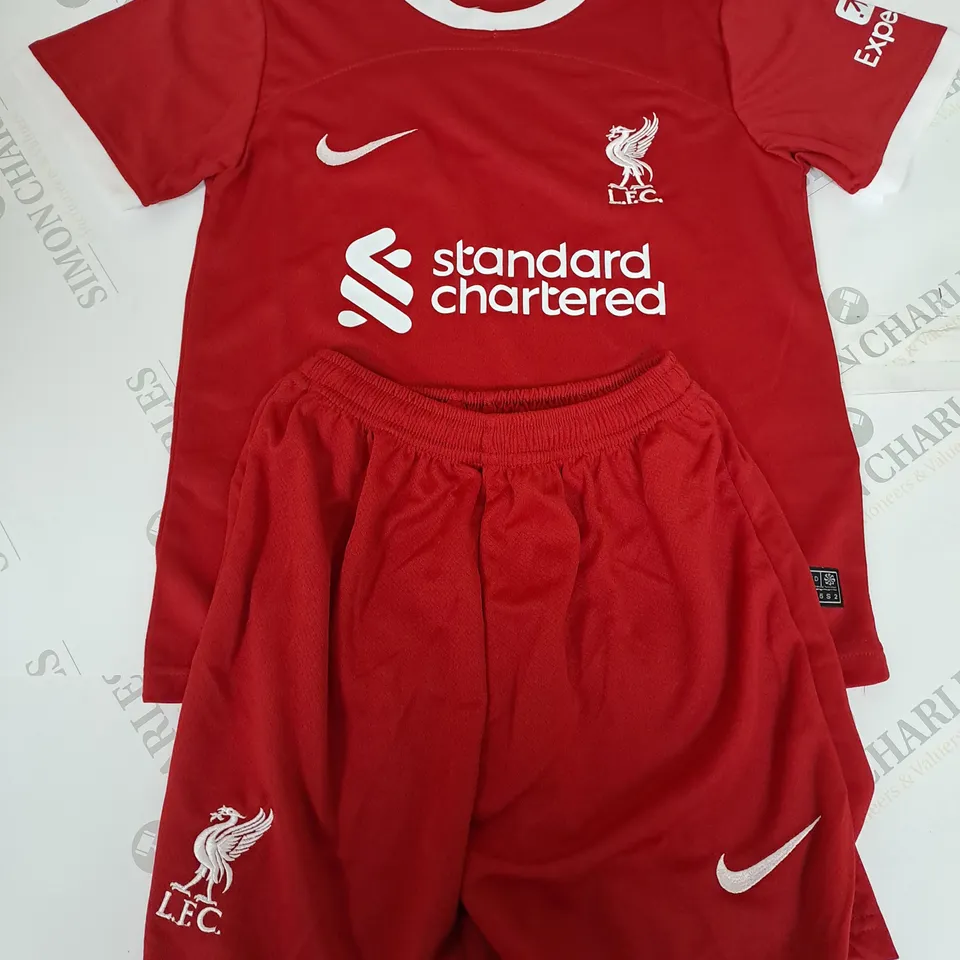 LIVERPOOL FC HOME SHIRT AND SHORTS WITH SALAH 11 SIZE 22