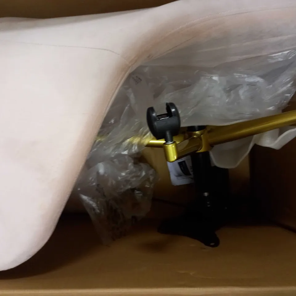 MOLBY OFFICE CHAIR - PINK RRP £189