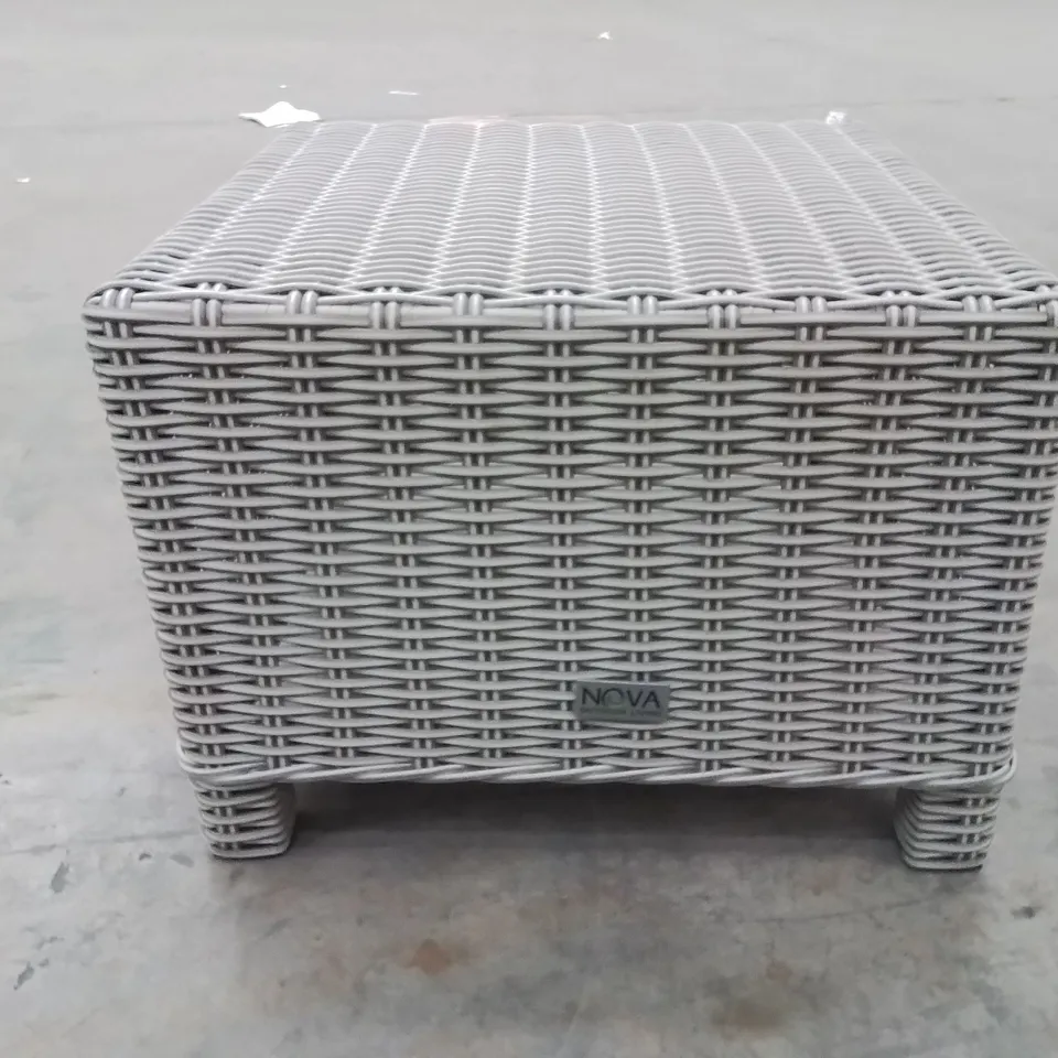 NOVA RATTAN FOOTSTOOL -LIGHT GREY-