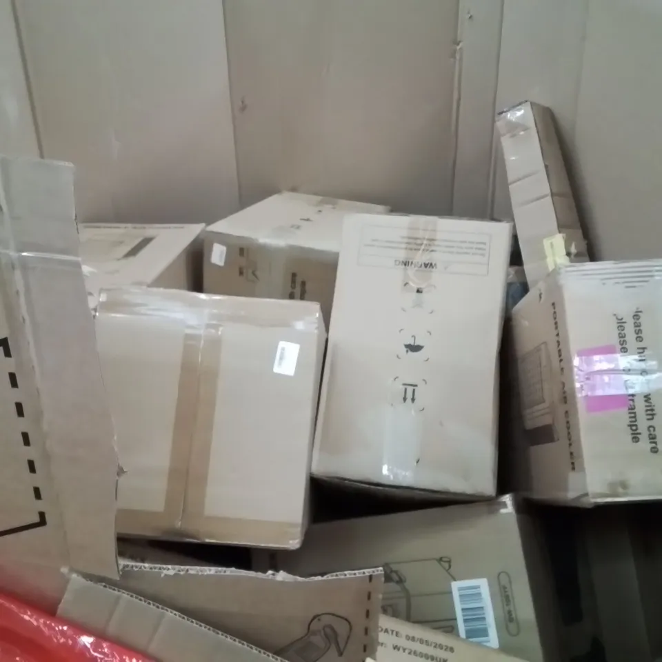 PALLET OF ASSORTED HOUSEHOLD GOODS AND PRODUCTS TO INCLUDE;AIR COOLER ,LADDERS,TOILET SEAT