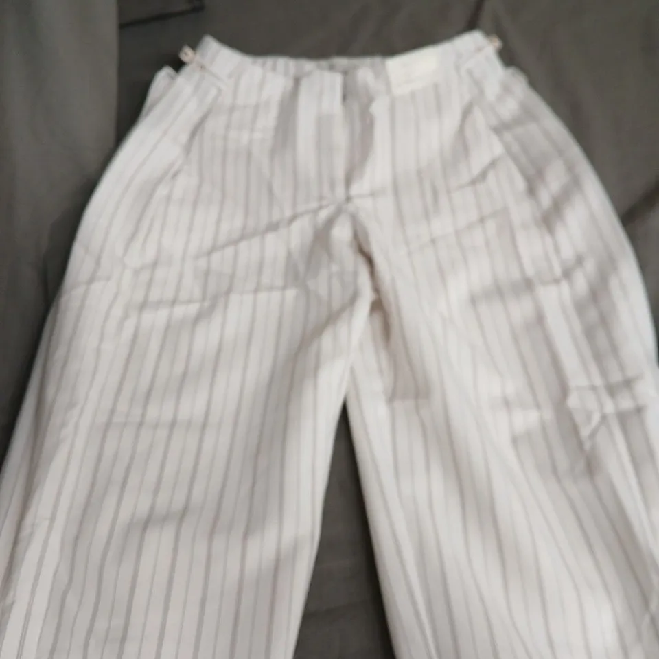 ABERCROMBIE & FITCH STRIPED TROUSERS, UK 26 REGULAR