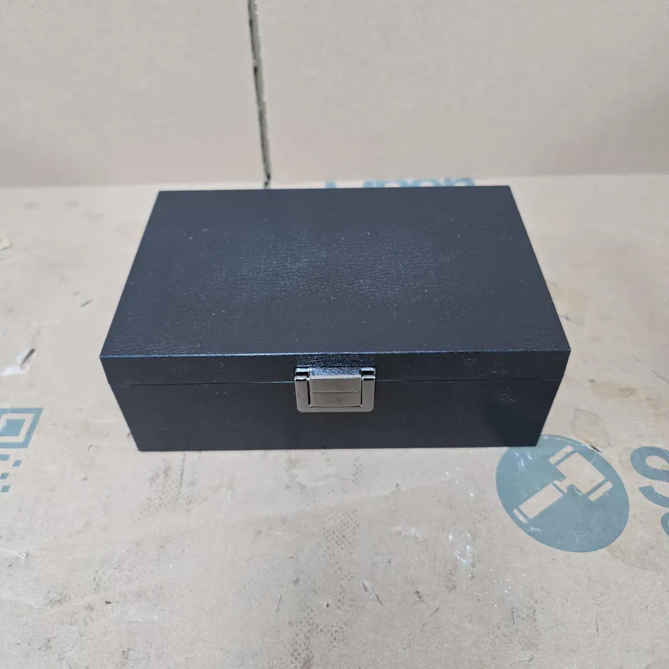 HONOR BOX FOR CAR KEYS
