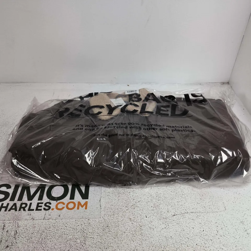 BOX OF APPROXIMATELY 7 FAUX LEATHER FLIGHT JACKET LARGE/EXTRA LARGE