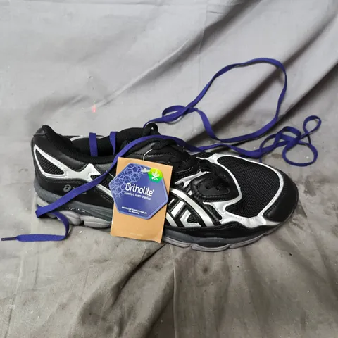 UNBOXED ASICS RUNNING SHOES β BLACK/WHITE WITH PURPLE LACES UK SIZE 10