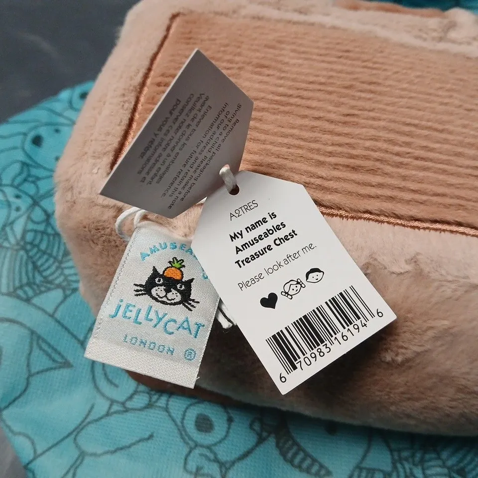 JELLYCAT AMUSEABLES CHEST PLUSH TOY – TREASURE CHEST (JELLYCAT LONDON)