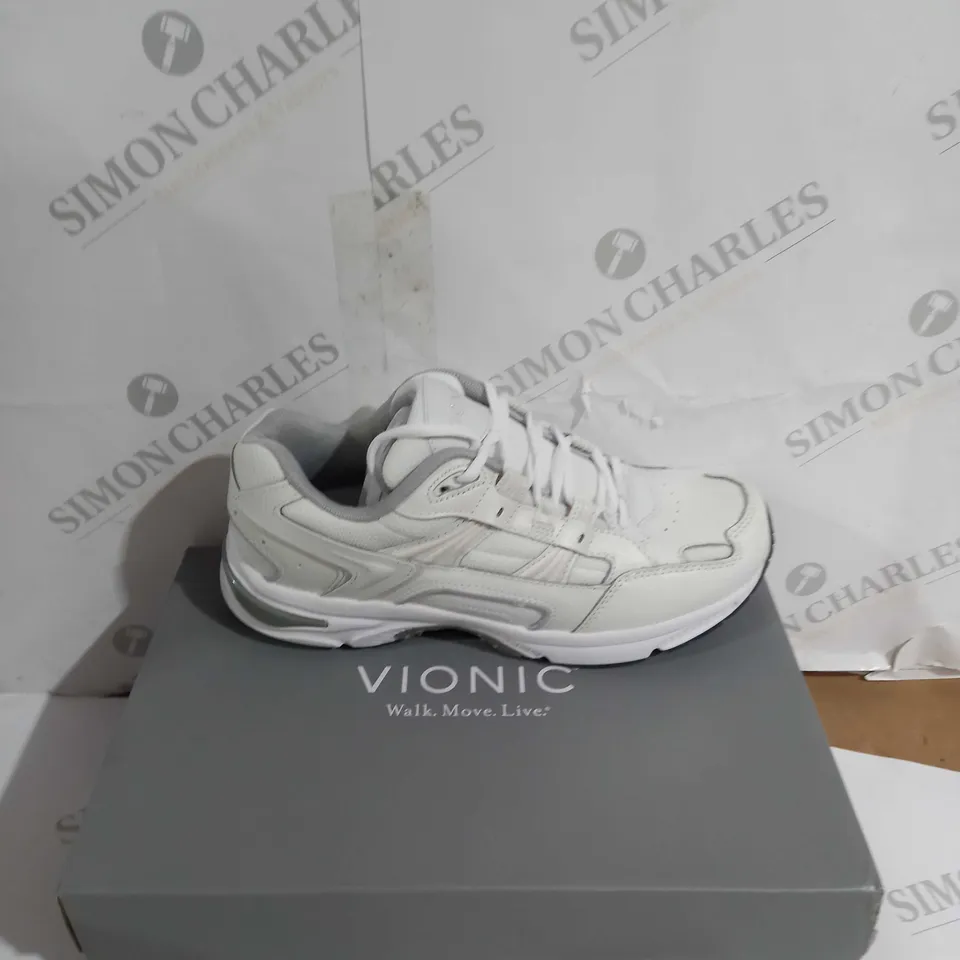 BOXED PAIR OF VIONIC WALK WALKER WHITE WHITE UK 6