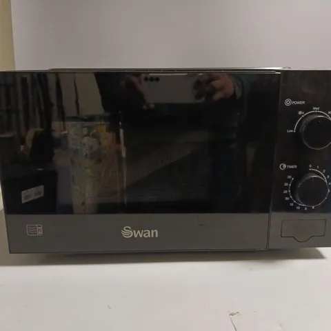 BOXED SWAN 20L 700W MANUAL MICROWAVE - BLACK 