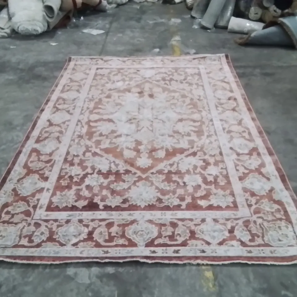 QUALITY DESIGNER AREA RUG - APPROXIMATELY 300X200