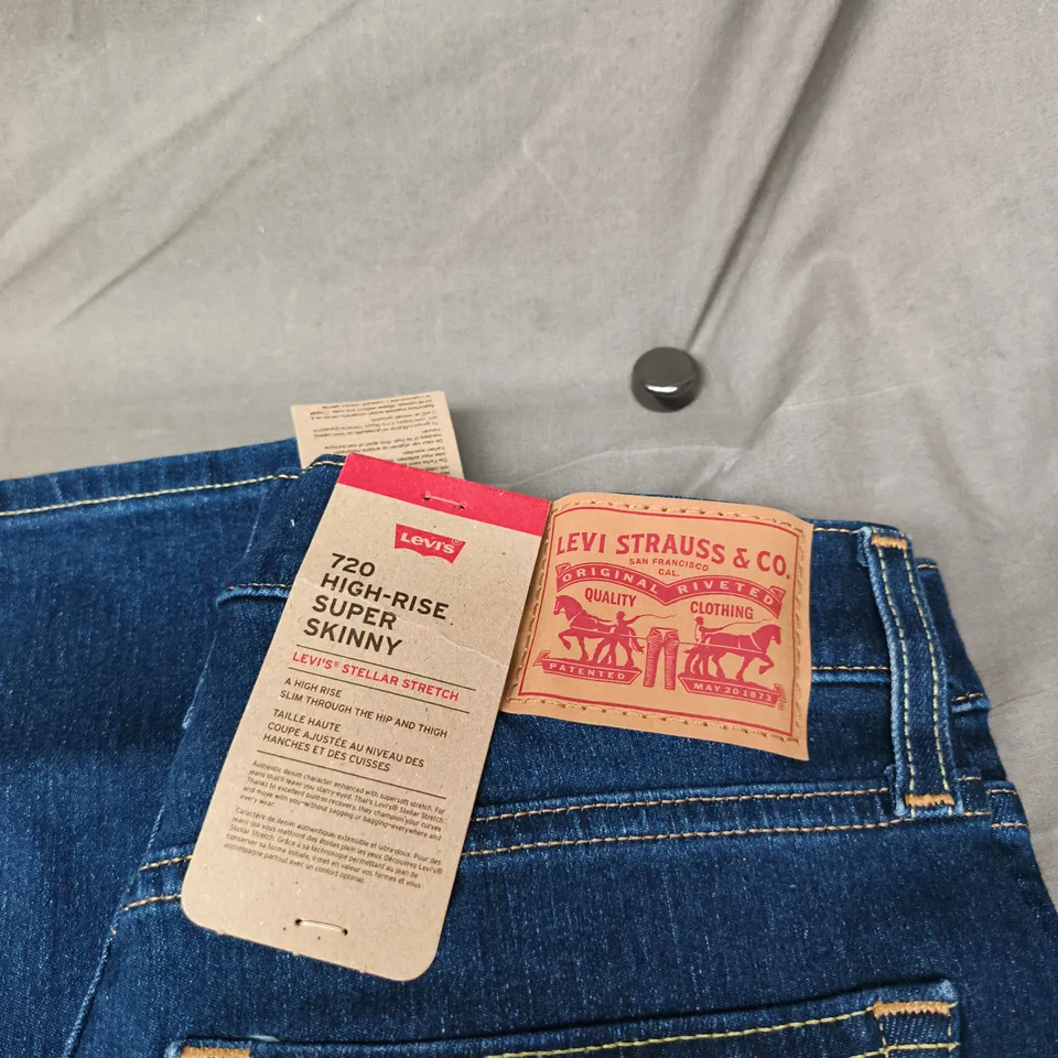 LEVI'S 720 HIGH-RISE SUPER SKINNY JEANS – WOMEN'S UK 8 (US 27X30)