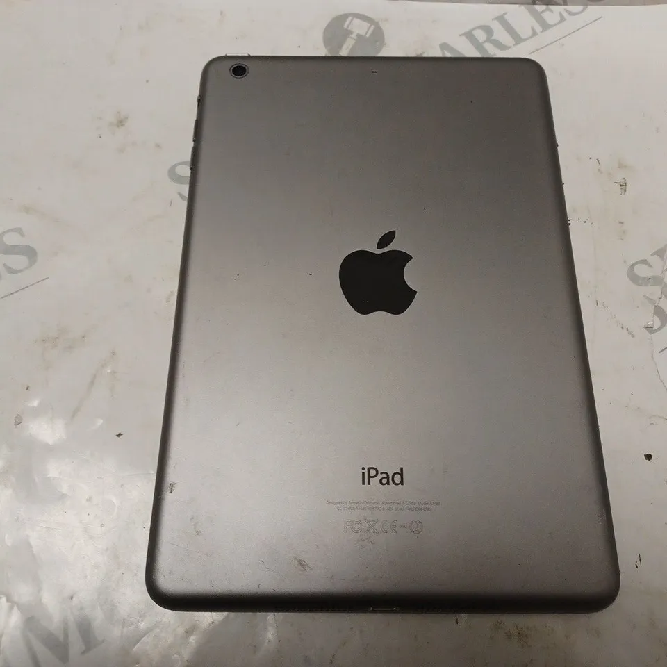 APPLE IPAD MINI 2 A1489 SILVER