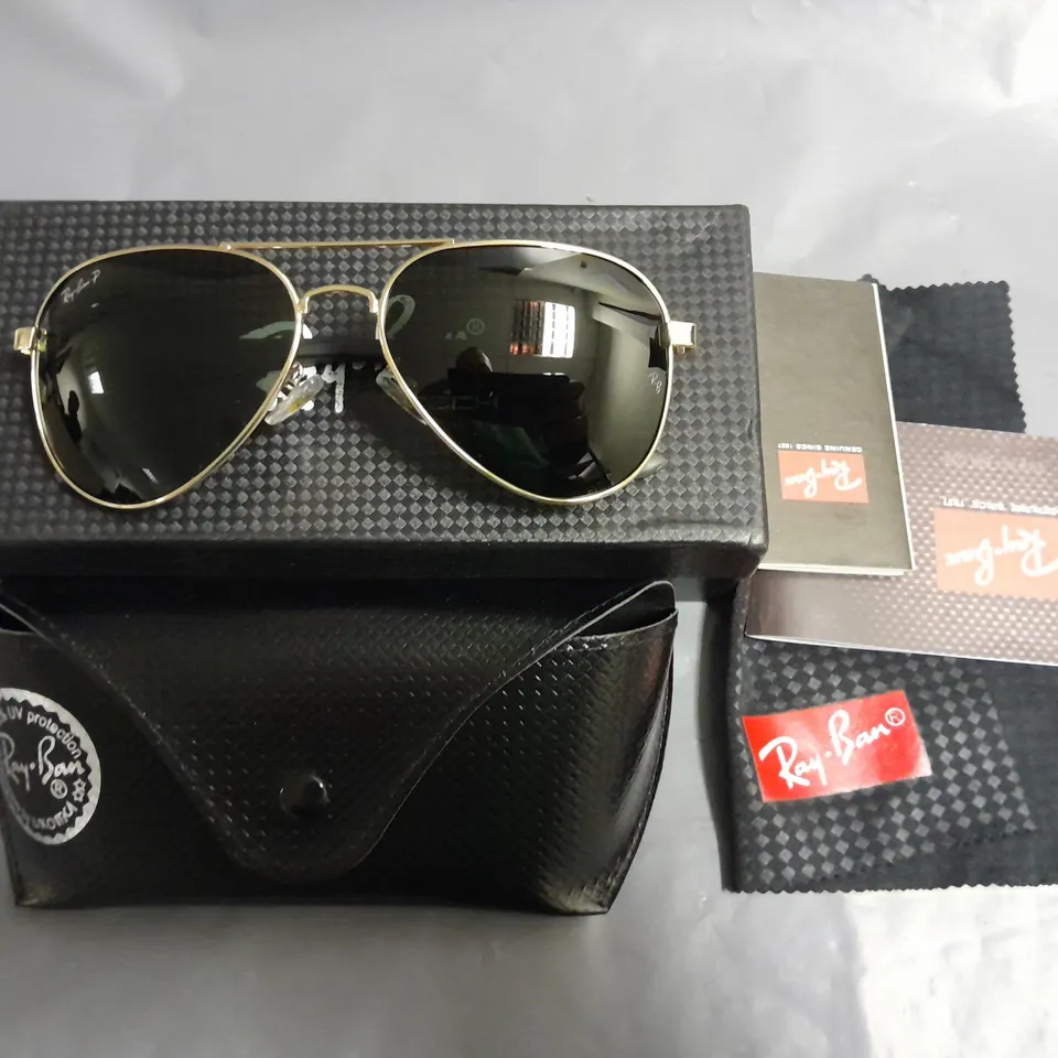 BOXED RAY BAN TECH CARBON FIBRE COLLECTION GLASSES