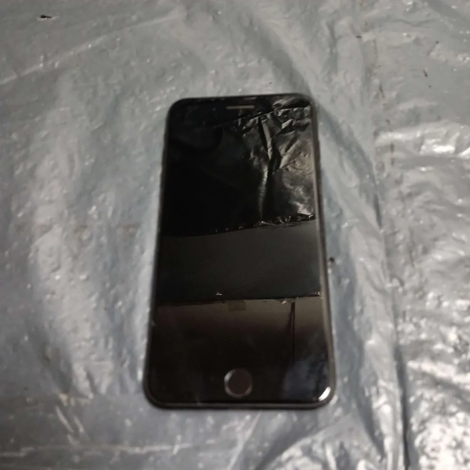 APPLE IPHONE 7 PLUS – SPACE GREY