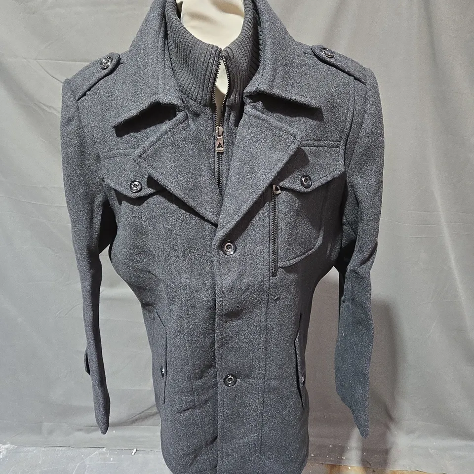 LOUVEL JACKET IN DARK GREY SIZE XL