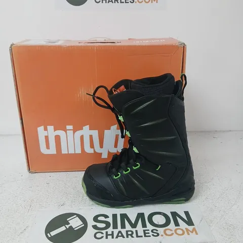 THIRTYTWO SNOWBOARD BOOTS – BLACK/NEON GREEN, US 9 (EU 42, UK 8) PRIME WINTER 2015/2016