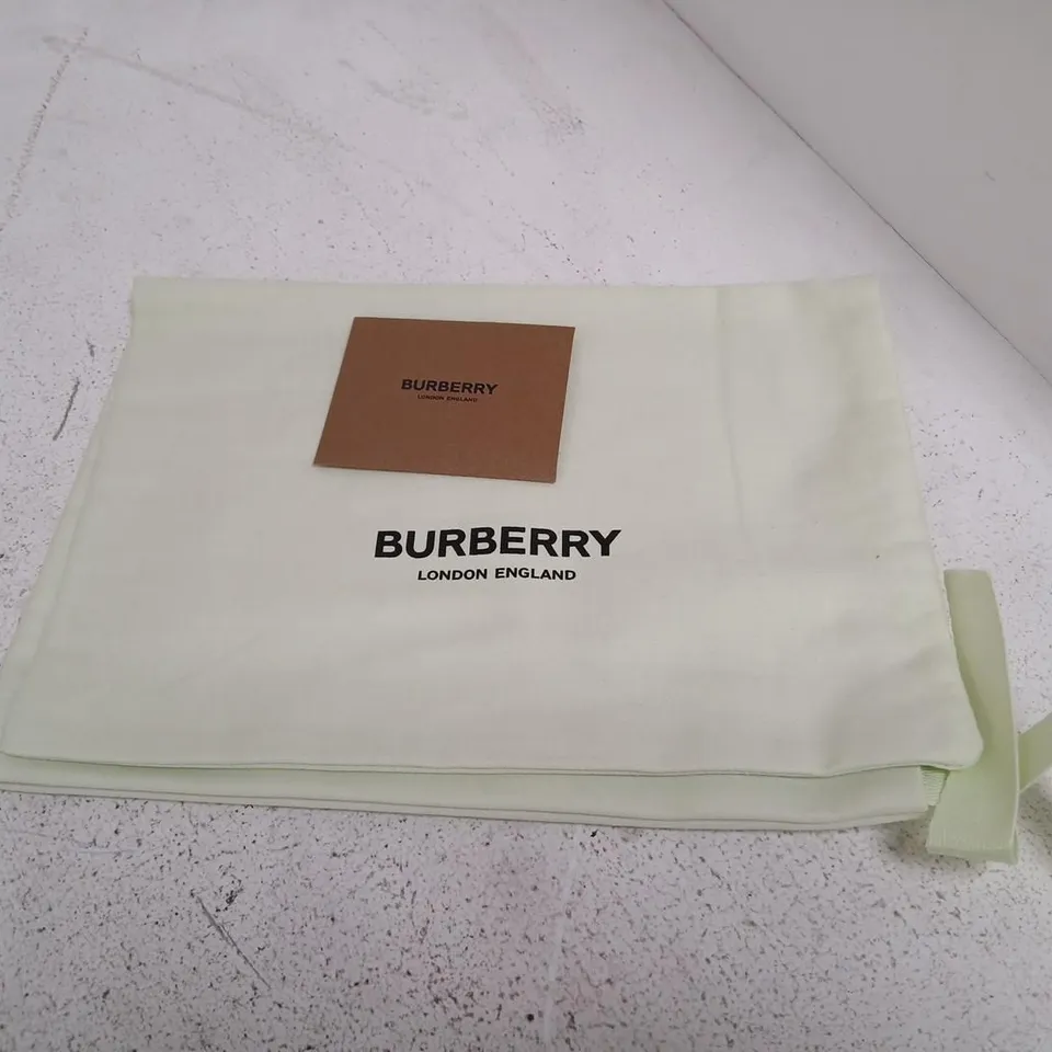 BURBERRY PINK PLAID SLIDE SANDALS – WOMEN’S UK 6