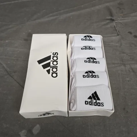 BOXED ADIDAS CREW SOCKS - X5