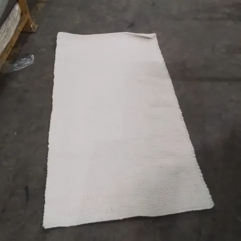 QUALITY DESIGNER AREA RUG - APPROXIMATELY 160X80CM