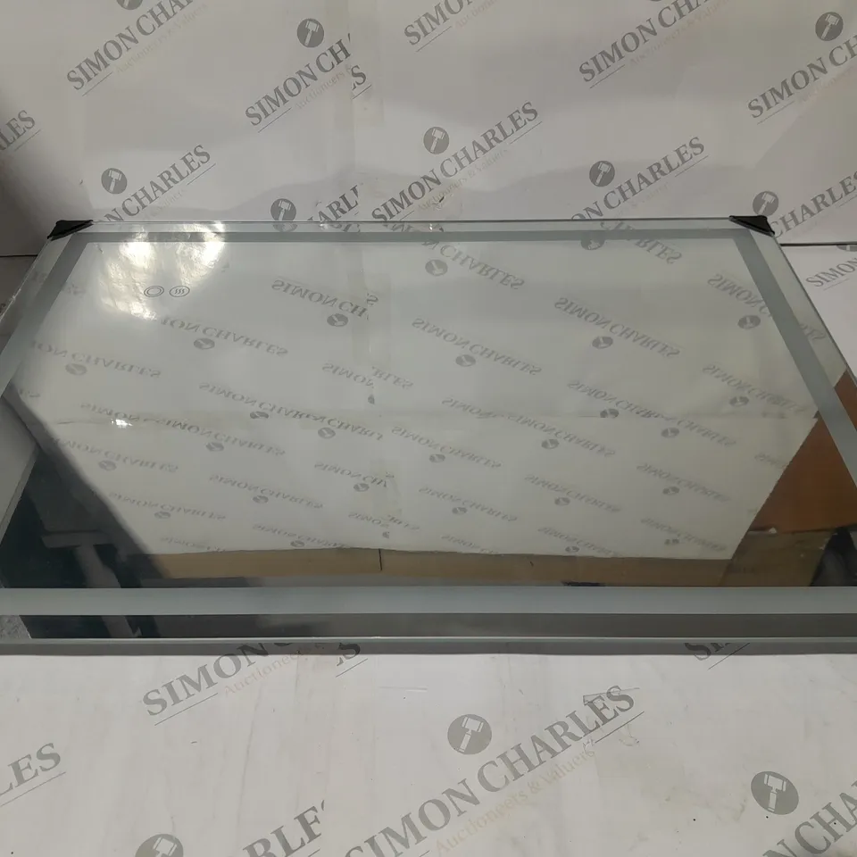 LED LIT ANTI FOG MIRROR