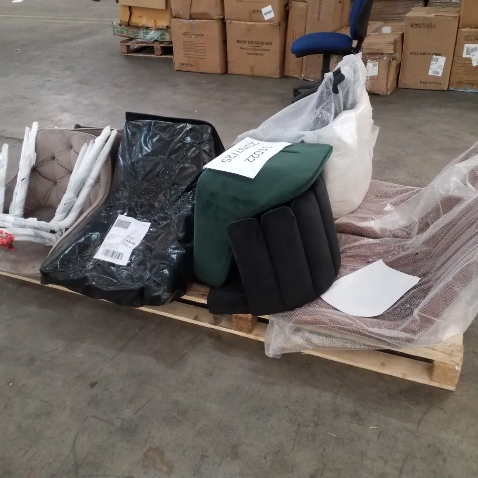 PALLET CONTAINING ASSORTED DINING CHAIRS & PARTS