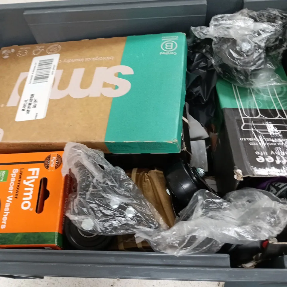 APPROXIMATELY 12 ASSORTED HOUSEHOLD ITEMS TO INCLUDE KETRING ALARM, FLYMO SPACER WASHERS, TOOL HOOKS, ETC