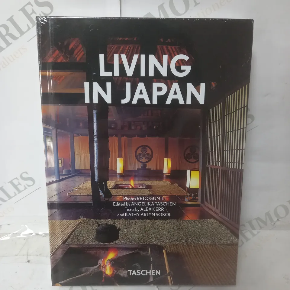 SEALED LIVING IN JAPAN INTERIOR DESIGN BOOK