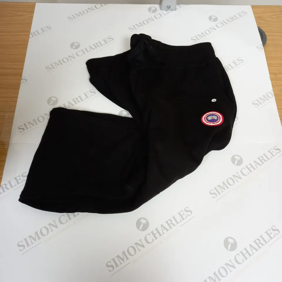 CANADA GOOSE TRACKSUIT PANTS - M