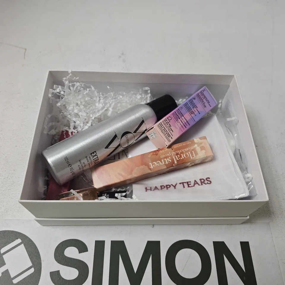LOOKFANTASTIC THE BRIDESMAID EDIT GIFT SET