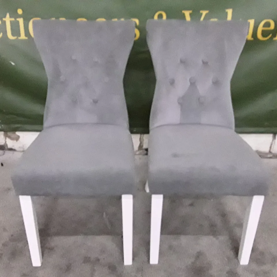 SET OF 2 DESIGNER BEWLEY UPHOLSTERED DINING CHAIRS GREY VELVET FABRIC ON WHITE LEGS