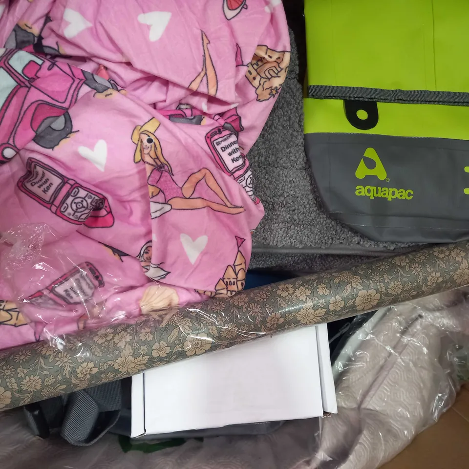 BOX OF APPROXIMATELY 15 ASSORTED HOUSEHOLD ITEMS TO INCLUDE PEVA SHOWER LINER, NEXUS METAL SWITCHED 13A FUSED CONNECTION UNIT, ETC