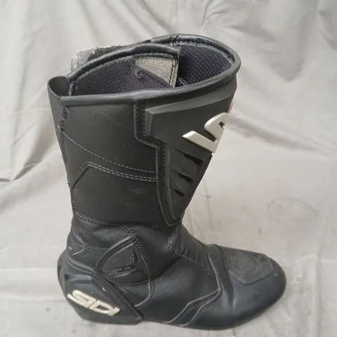 SIDI MOTORCYCLE BOOTS IN BLACK - UK 5