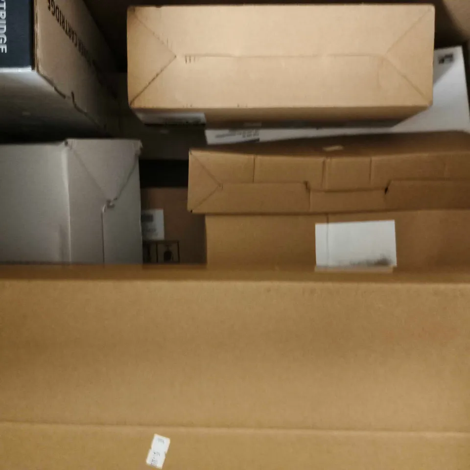 BOX OF APPROXIMATELY 10 ASSORTED ITEMS TO INCLUDE PRINTER TONER CARTRIDGES, ETC - COLLECTION ONLY
