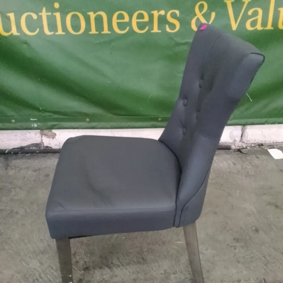 SET OF 2 NEW BEWLEY GREY LEATHER BUTTON BACK DINING CHAIR WITH OAK LEGS