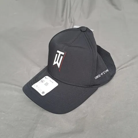 NIKE ADULT CLUB CAP IN BLACK SIZE S/M