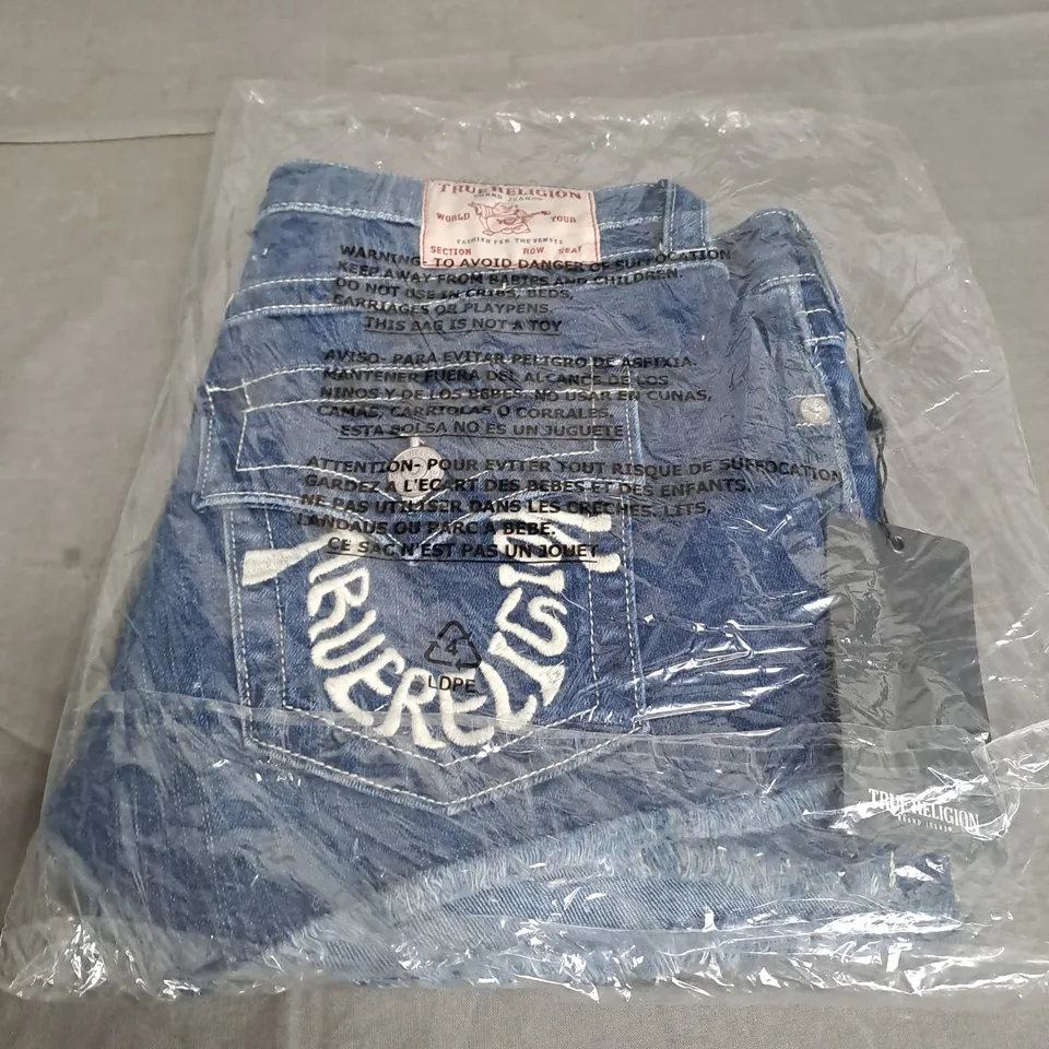 TRUE RELIGION DENIM SHORTS SIZE 26