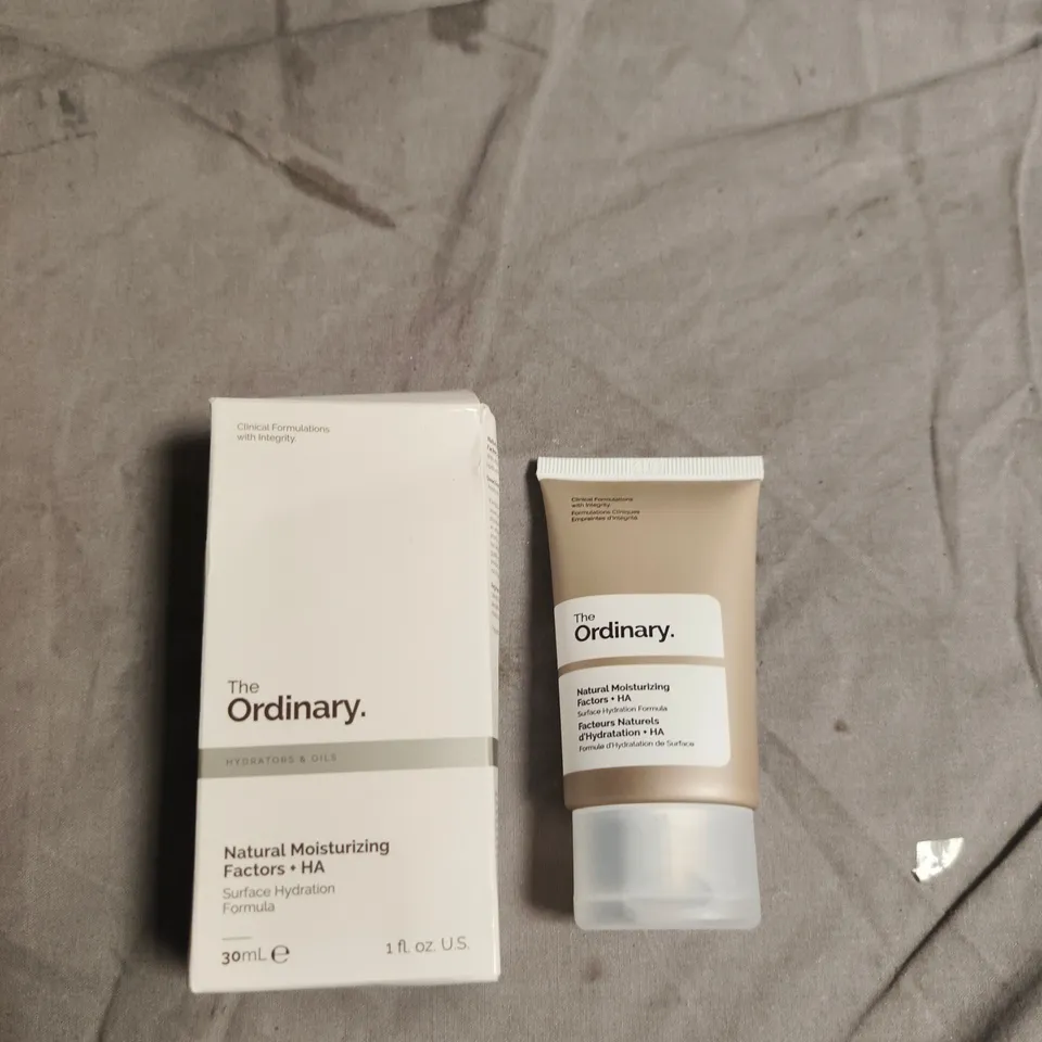 THE ORDINARY NATURAL MOISTURIZING FACTORS + HA MOISTURISER 30ML