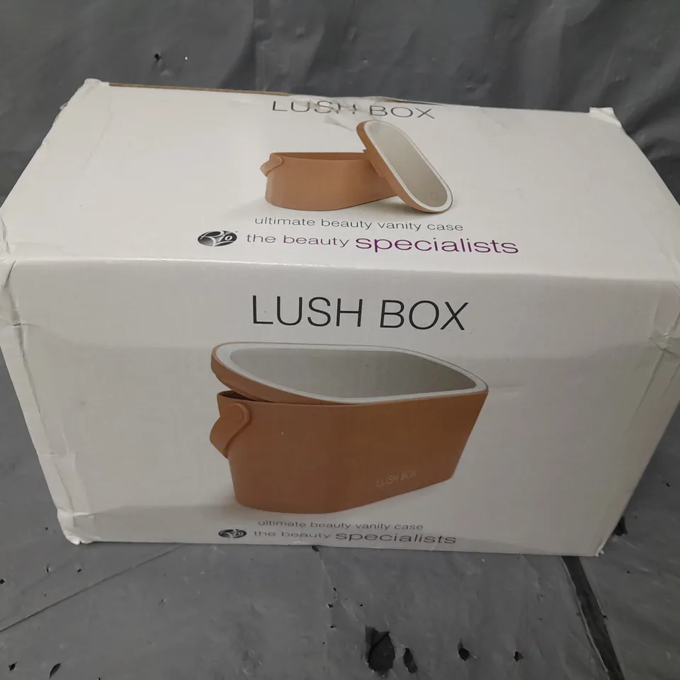 BOXED RIO LUSH BEAUTY STORAGE BOX WITH MIRROR AND LIGHT - WHITE