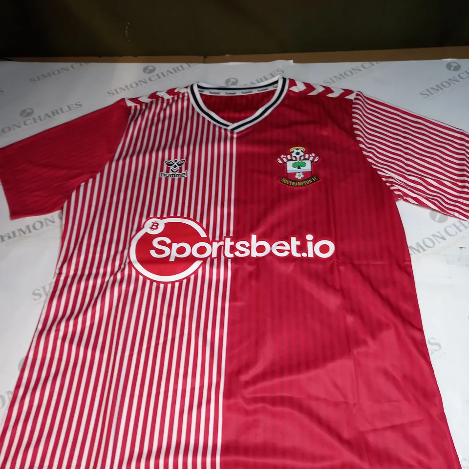 SOUTHAMPTON FC HOME SHIRT SIZE UNSPECIFIED