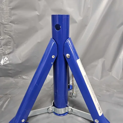 3 TON JACK STAND IN BLUE
